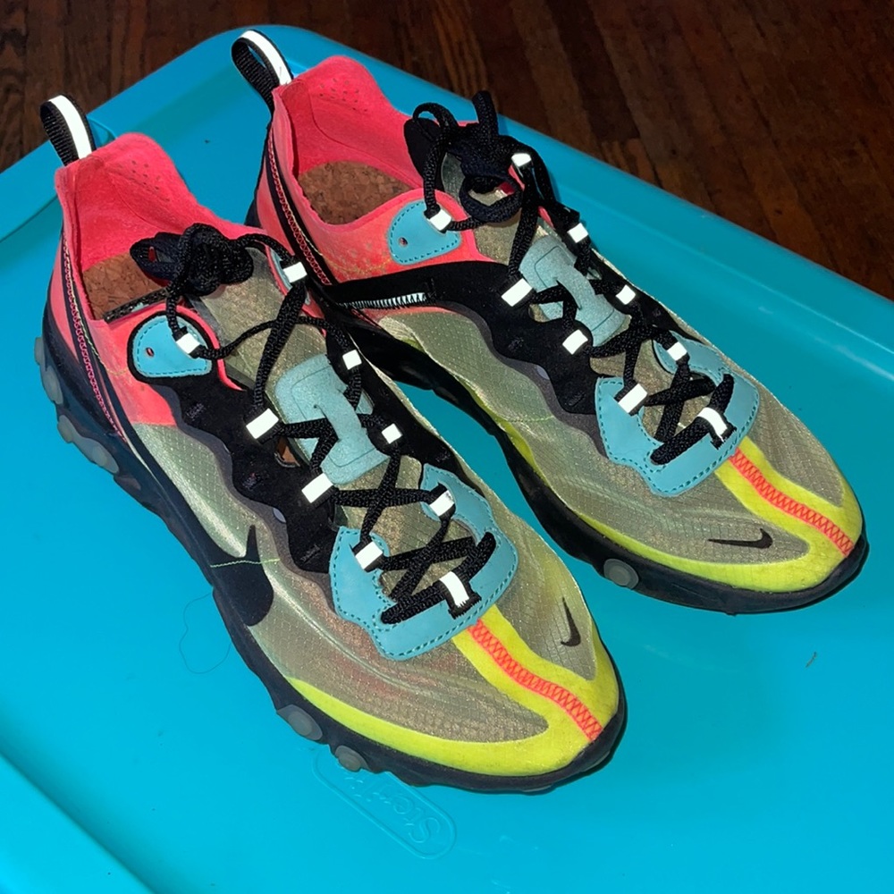 Nike React